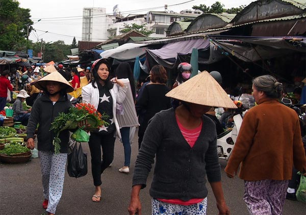 Những lời khuyên để ăn uống an toàn khi đi du lịch
