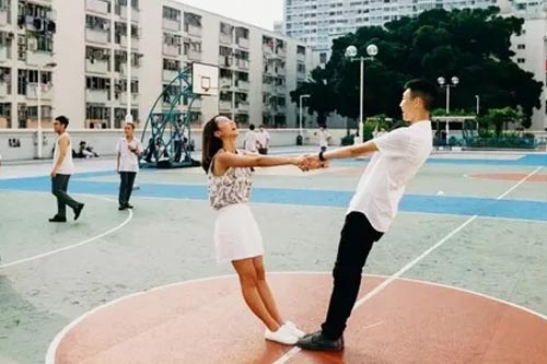 7 điểm du lịch nổi tiếng bị khách hủy hoại