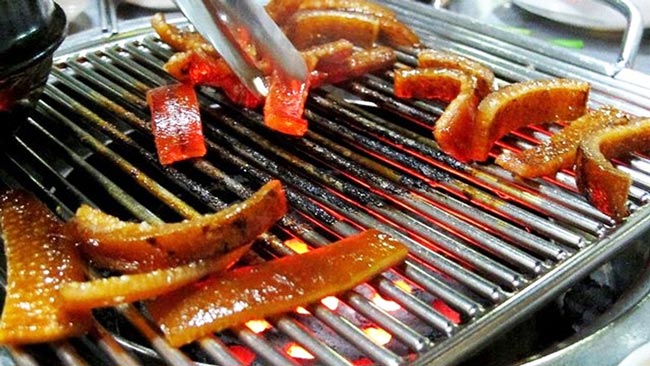 Da heo nướng, món nhậu cực “bén” tại Hàn Quốc 