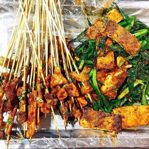 14 món bạn phải ăn khi đến Phượng Hoàng Cổ Trấn!