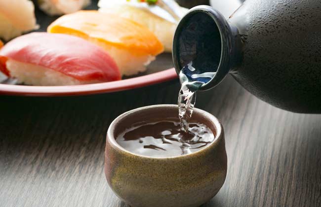 Mùa thu, uống Sake Nhật là ngon nhất