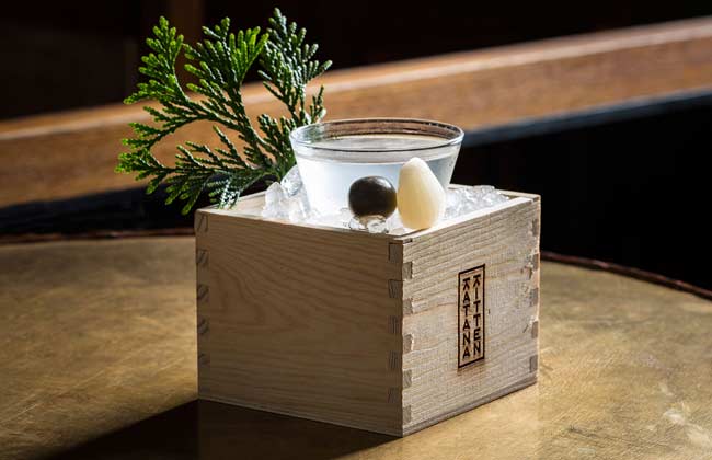 Mùa thu, uống Sake Nhật là ngon nhất