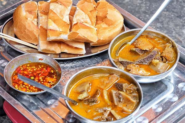 SÀI GÒN CÓ 4 QUÁN ĂN NÚP HẺM CÓ TUỔI ĐỜI ĐÃ VÀI THẬP KỶ, NGON NỨC TIẾNG VÀ CHƯA TỪNG NGƠI KHÁCH
