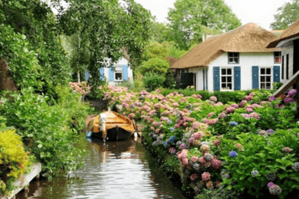 Tour Du Lịch Châu Âu 9 Ngày: Pháp – Bỉ – Hà Lan – Luxembourg – Thụy Sĩ – Đức | Vietnam Airlines Bay