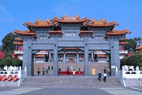 Tour Đài Loan 5N4Đ – Đài Trung, Cao Hùng, Đài Bắc | Tặng Suối Khoáng Nóng, Du Thuyền Nhật Nguyệt