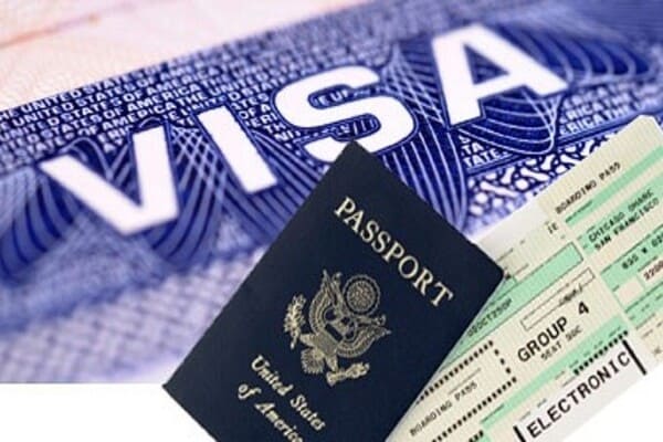 Visa Mỹ Sắp Hết Hạn Có Được Ở Lại Mỹ Không?